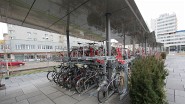 IMG_3230 Für Fahrradabstellplätze ist gesorgt. There are many bike parking areas now...
