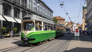 Graz 2024 An der Innenstadtentfelchtung und dem Ausbau der Linie 5 wird fleißig gebaut. Durch die Ganzwerbungen gibt es in Graz...