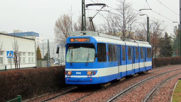 Krakau Krakow 2011 Die Niederflurflotte wurde erweitert, gleichzeitig kamen weitere gebrauchte Fahrzeuge aus Düsseldorf, Nürnberg und Wien...