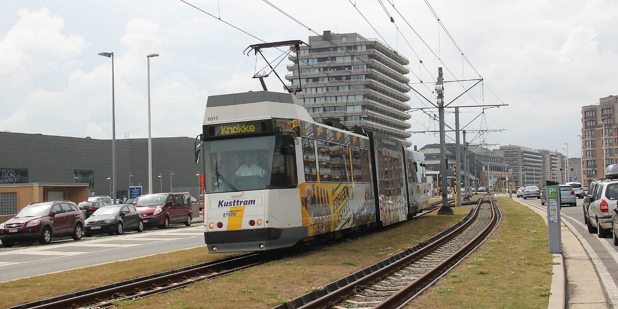 Straßenbahn Tram Mit einer Flotte von 48 Fahrzeugen, die im Sommer verstärkt wird, wird diese einzigartige Straßenbahn betrieben. There...