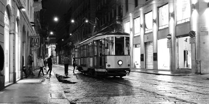 Peter Witt Fünfhundertzwei Fahrzeuge wurden in den Jahren 1927 bis 1930 für Mailand gebaut. Die 13,89 m langen, vierachsigen...