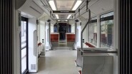 9130_698-Odense Der Innenraum wirkt großzügig, die Breite der Fahrzeuge beträgt 2,65 m. The interior is spacious and the vehicles are 2.65 metres wide.