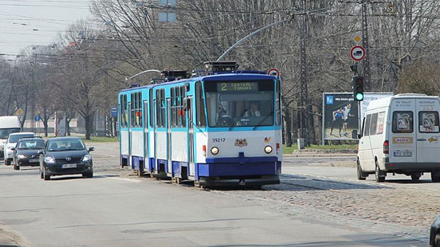 Tatra T6B5 - T3M 62 Fahrzeuge wurden als T6B5SU in den Jahren 1988-90 nach Riga geliefert. 30 wurden modernisiert und fahren nun als...