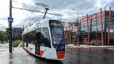 9144_909-Tallinn Im Innenraum gibt es 65 Sitzplätze und, aufgrund der benutzten Kapspur (1067mm), Stufen. (Quelle: Urban Transport Magazine ) There are 65 seats in the interior,...
