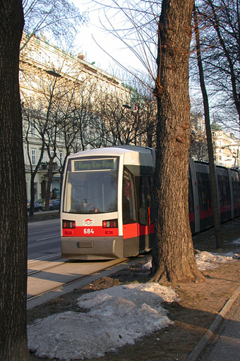 B684