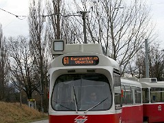 8287_05 Jänner 2007: die neuen Anzeigen für die E2 werden am 67er getestet. January 2007: the new displays are tested on line 67.