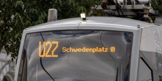 U2Z Aufgrund der genannten U4 Sperre wurde die Linie U2Z vom Schottentor zum Schwedenplatz verlängert. VIDEO Due to the...