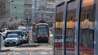 D geteilt - line D splitted Wegen Bauarbeiten am Schlickplatz wurde die Linie D vom 21. Oktober bis zum 8. November 2024 geteilt geführt. Der eine...