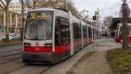 9140_942_Wien_Linie-52_Strassenbahn