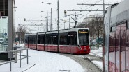 Schnee 9.1.2026 Grund für die Umleitung der Linie 11 war ein Weichenschaden im Bereich Geiereckstraße. The reason for the diversion of line 11 was a switch failure in the...