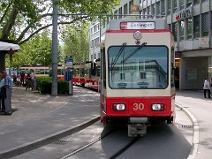 8150_94 Sie beruhen auf der Tram 2000 der VBZ (Verkehrsbetriebe Zürich). They are similar tu Zurich's Tram 2000.